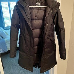 North Face snow jacket - removable faux fur hood!